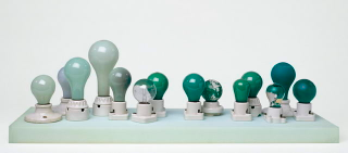 Illustration for article titled Astounding Photos: Journey Through the History of the Lightbulb